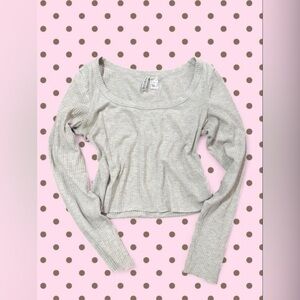 H&M Gray Ribbed Long Sleeve Top